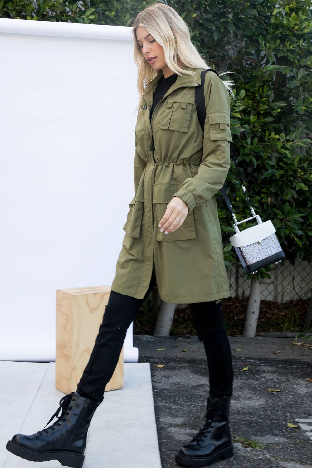 Dry Nylon Long Anorak Hooded Windbreaker
