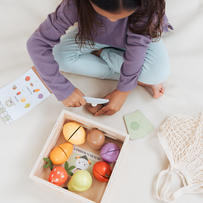 Wooden Farmers Market Toy Set, 21-Piece Pretend Play