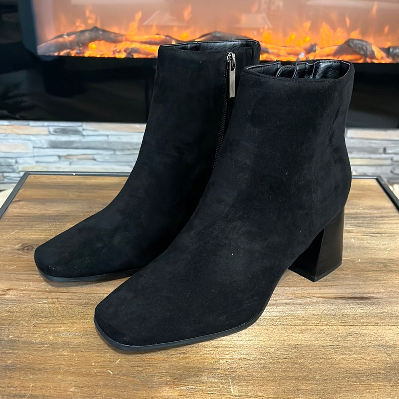 Felicia Black Suede Heel