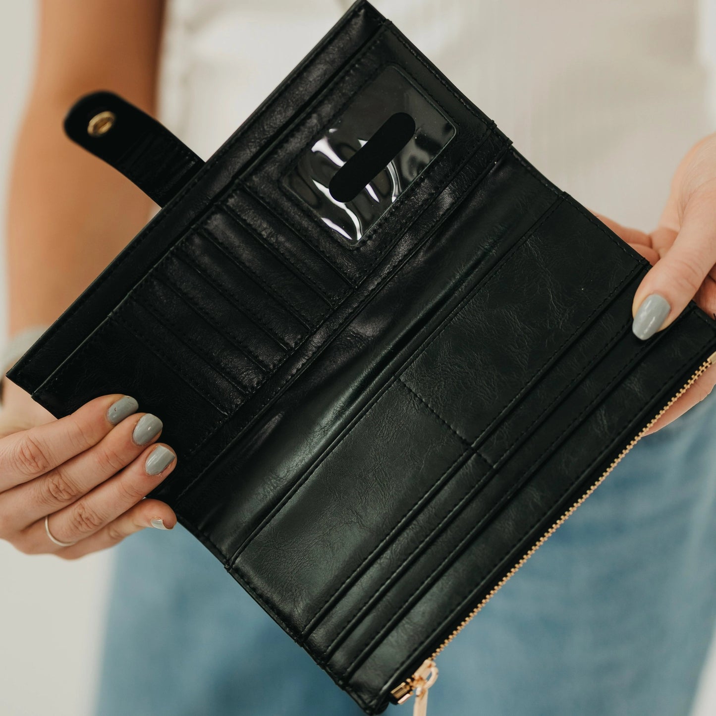 Essentials Carry All Wallet