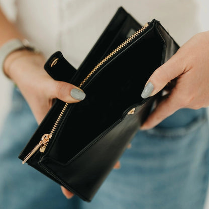Essentials Carry All Wallet