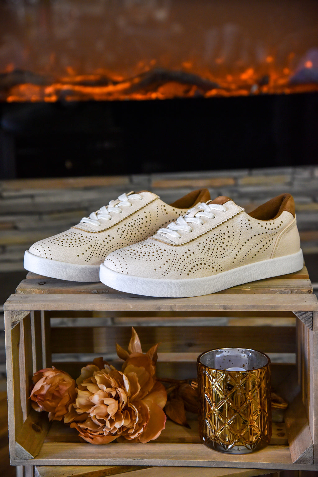 Felix Creme Sneakers FINAL SALE NO RETURN