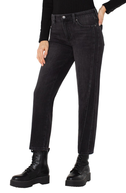 Liv Relaxed Black Denim