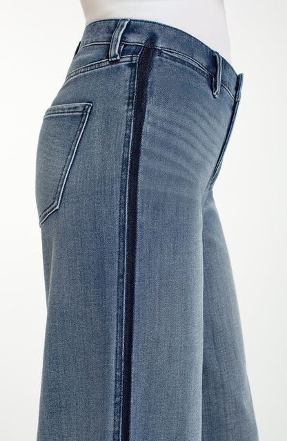 Super Stride Wide Leg w/ Shadow Cuff